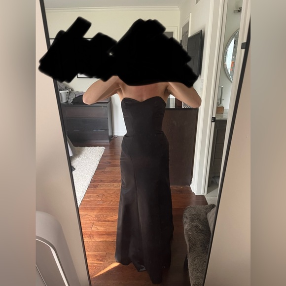 Black silk/satin Bridesmaid/Formal dress - size 0-4 - Picture 7 of 7